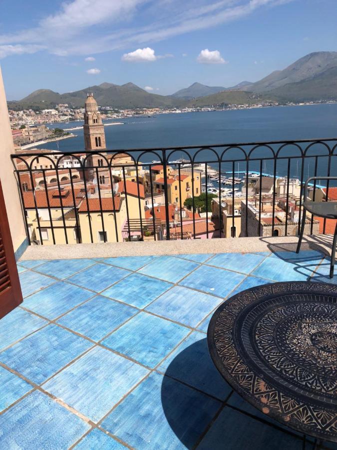 Le Suite Guarinelli B&B Гаета Екстериор снимка