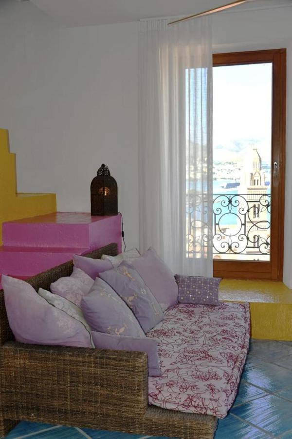 Le Suite Guarinelli B&B Гаета Екстериор снимка